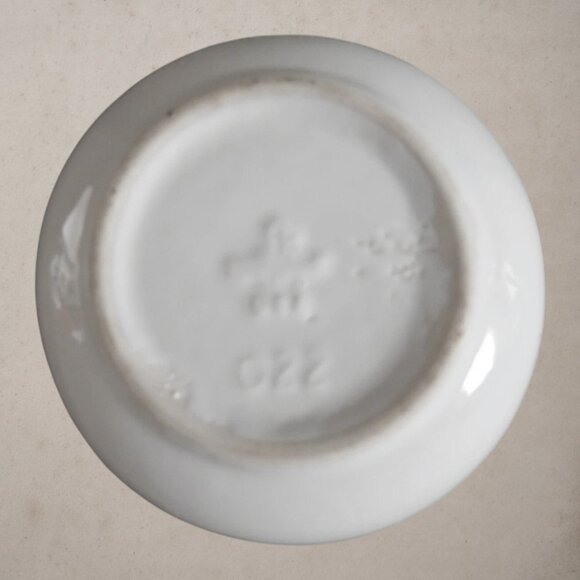 Pfaltzgraff Heritage Off White Cream & Sugar Bowl with Lid Filigree Heavy T9 - Picture 7 of 7